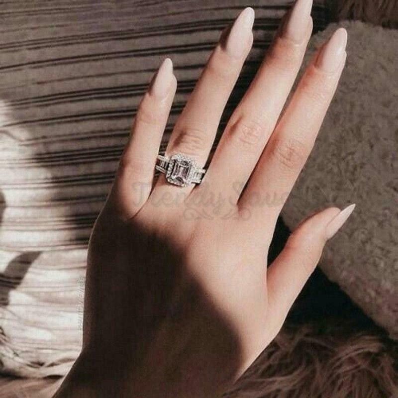Size 9 (19mm) S - T Classic Silver Tone Wedding Engagement Fashion Ring Jewelry