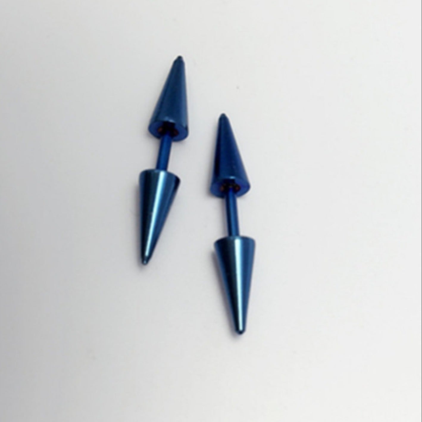 Pair of Surgical Steel Lightweight Punk Double Cone Spike Arrow Stud Earrings