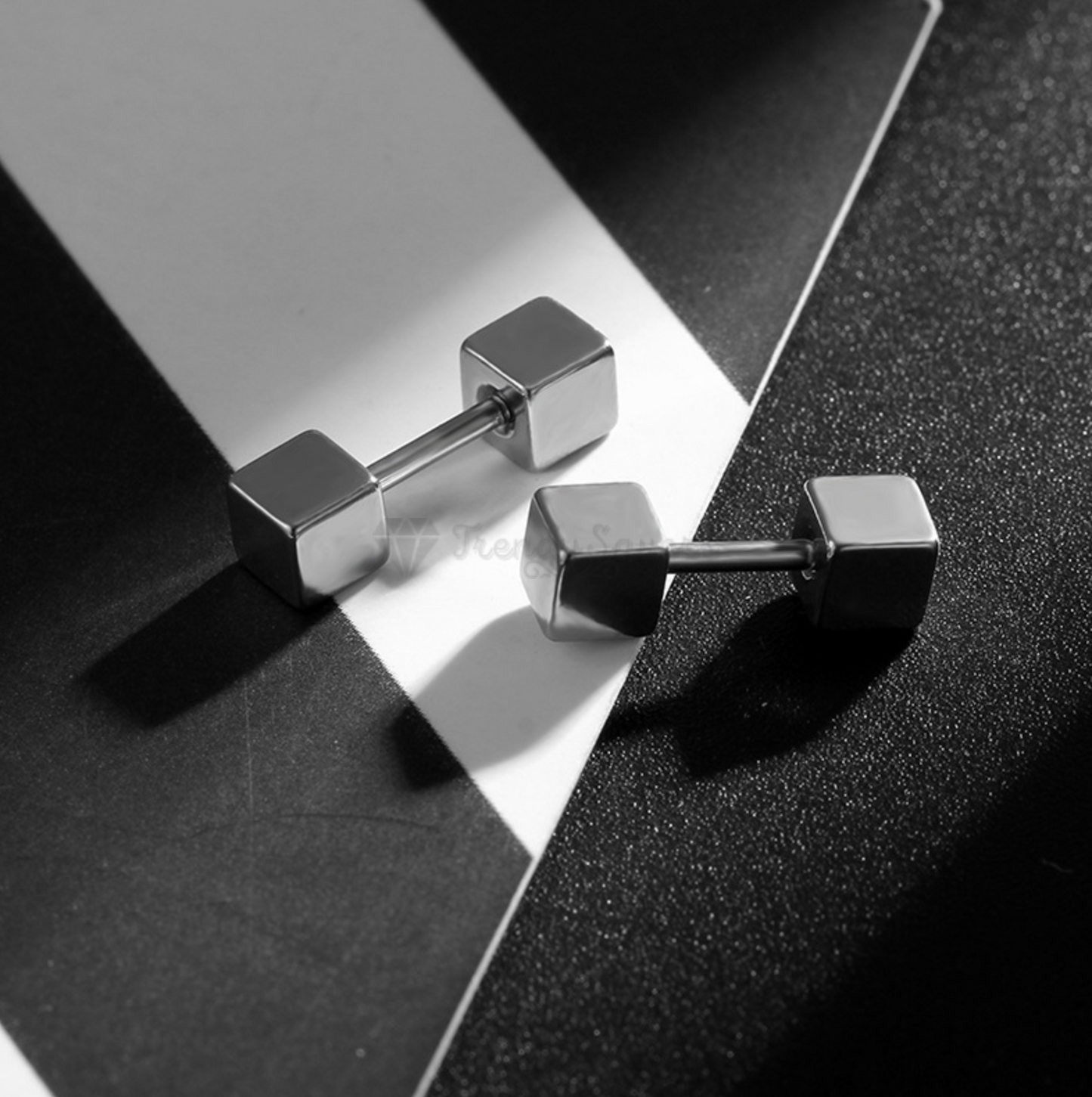 Hypoallergenic 4MM Stainless Steel Silver Square Cube Ear Piercing Stud Earrings