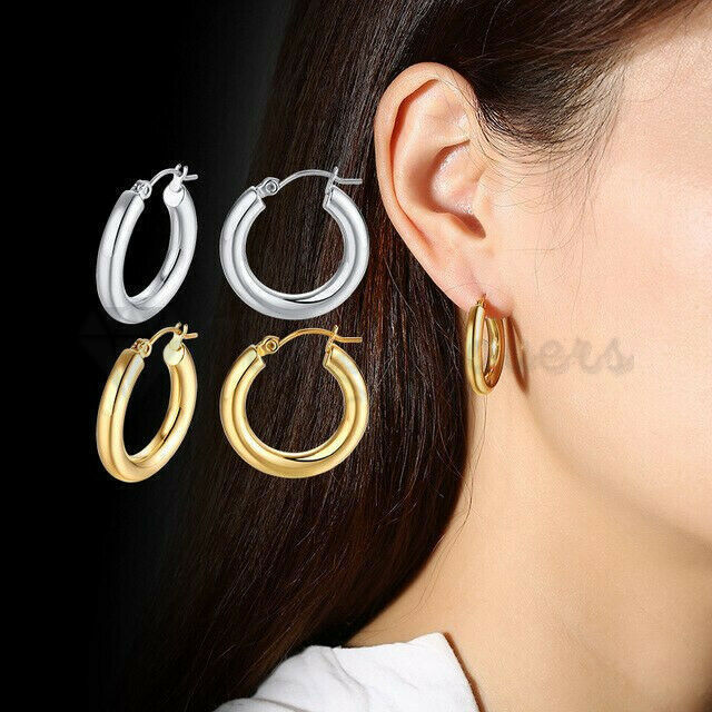 Dazzling Gold Ear Hoops Huggies Medium Thick Hollow Cartilage Women Fashion Earrings