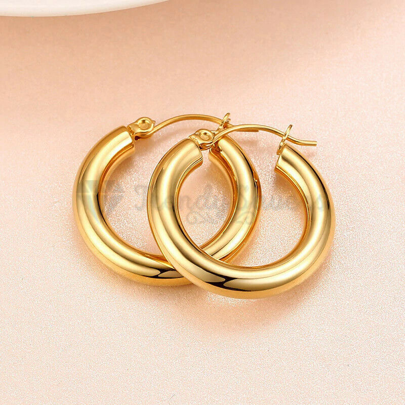 Dazzling Gold Ear Hoops Huggies Medium Thick Hollow Cartilage Women Fashion Earrings