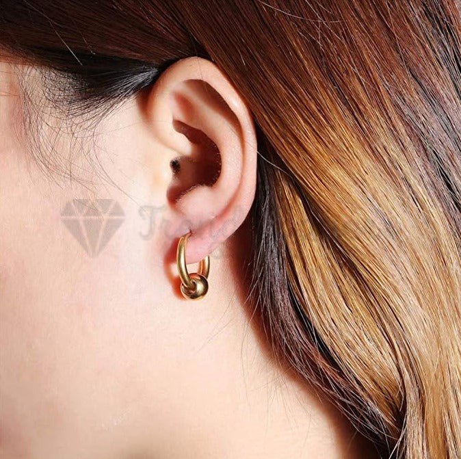 Huggie Hoop Earrings For Cartilage Helix Tragus In Gold And - Foto 11