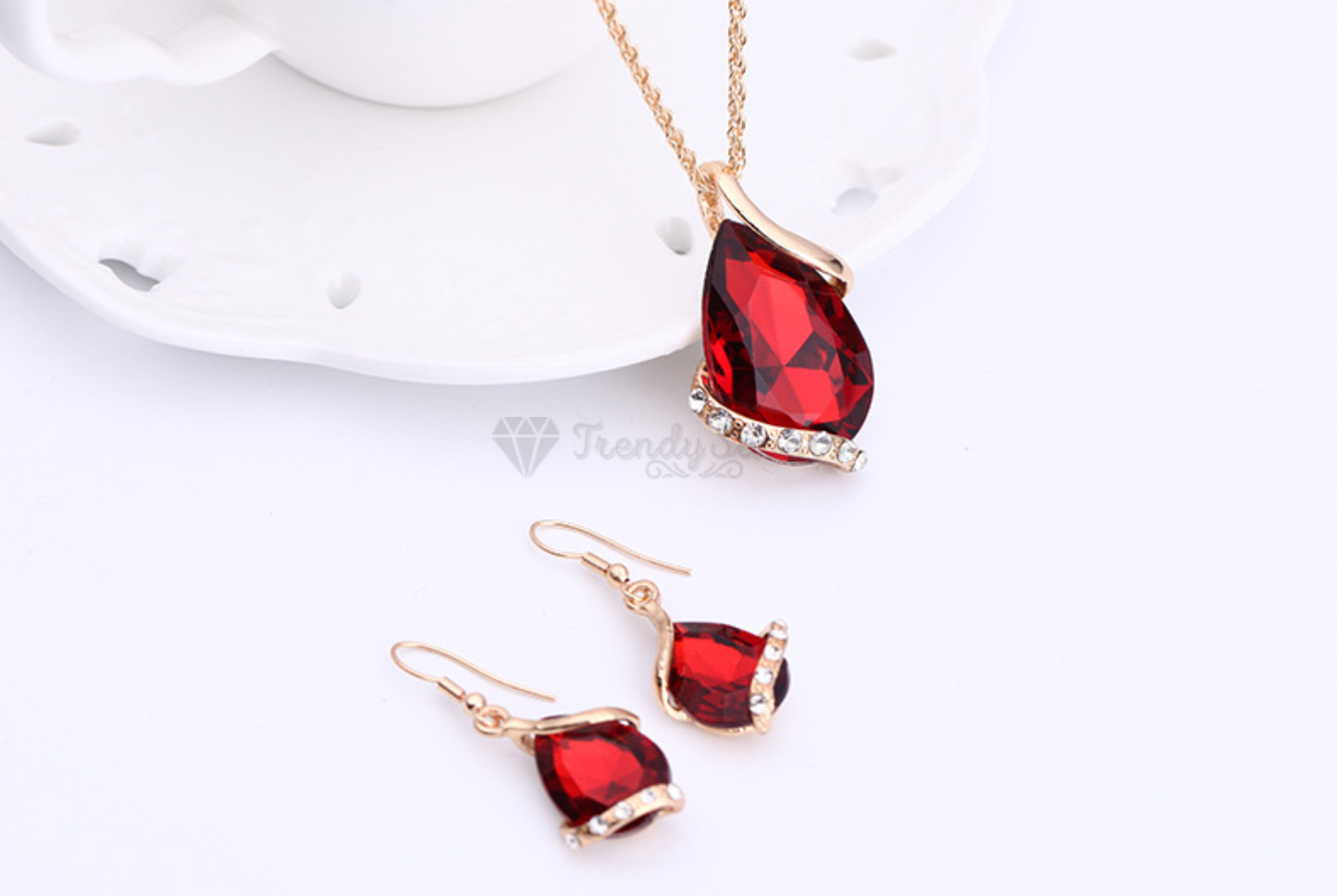 Red Crystal Pendant Necklace Dangle Drop Earrings Gold Plated Women Jewelry Set