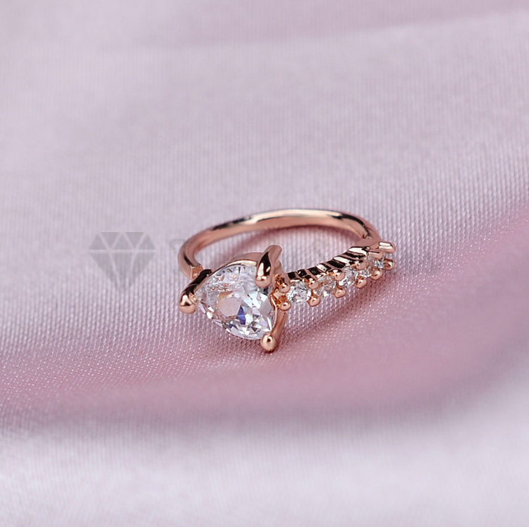 Surgical Steel Piercing Nose Ring Hoop Crystal Heart Cartilage Helix Stud 1pc