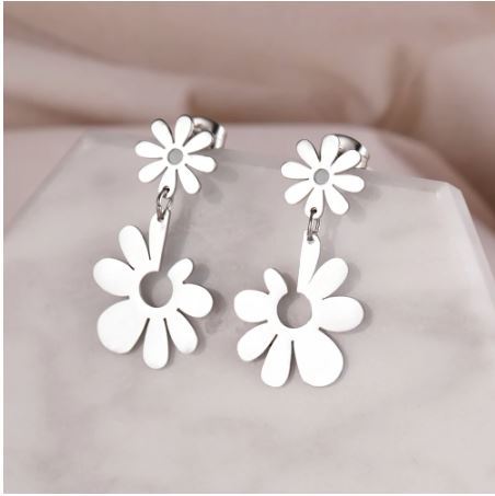 Women's Surgical Stainless Steel Earrings Sweet Cute Cartoon Flowers Pendants